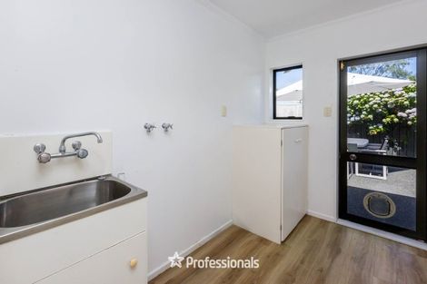 Photo of property in 2 Bathurst Street, Heretaunga, Upper Hutt, 5018