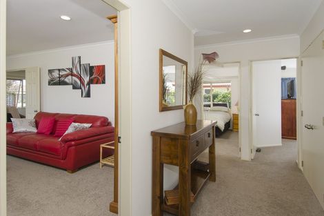 Photo of property in 1 Lamia Grove, Papamoa Beach, Papamoa, 3118