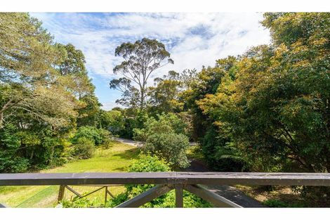 Photo of property in 48 Derwent Crescent, Titirangi, Auckland, 0604