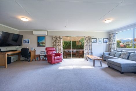 Photo of property in 136 Fairfax Street, Murchison, 7007