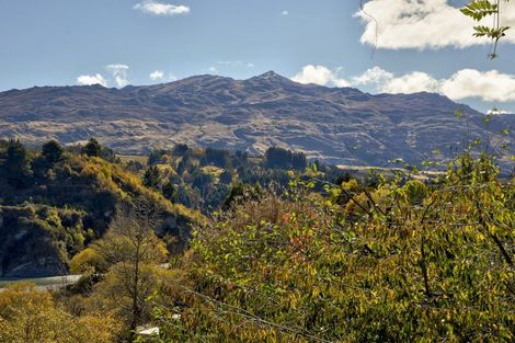 Photo of property in 361 Tucker Beach Road, Queenstown Hill, Queenstown, 9371