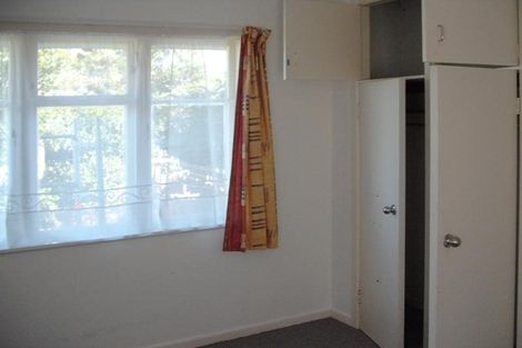 Photo of property in 1/12 Waiohua Road, Greenlane, Auckland, 1061