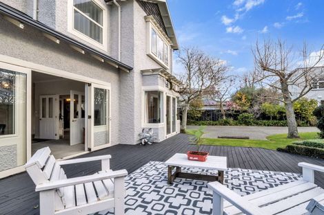 Photo of property in 42 Manapouri Crescent, Hokowhitu, Palmerston North, 4410