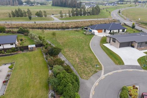 Photo of property in 14 West Bay Place, Huntingdon, Ashburton, 7774