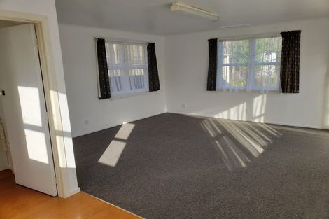 Photo of property in 15 Linwood Avenue, Forrest Hill, Auckland, 0620