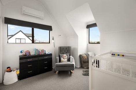 Photo of property in 80b Aviemore Drive, Highland Park, Auckland, 2010