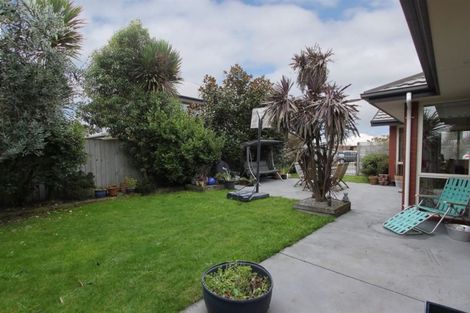 Photo of property in 6 Punga Lane, Parklands, Christchurch, 8083