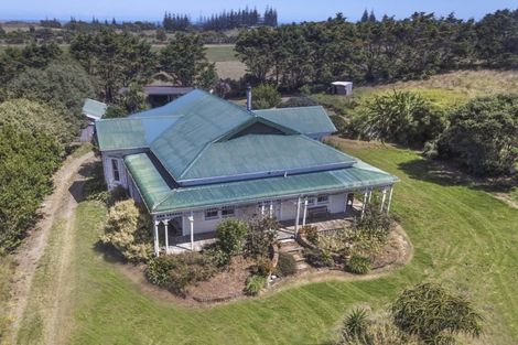 Photo of property in 797 Baylys Coast Road, Baylys Beach, Dargaville, 0377