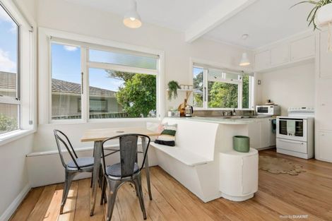 Photo of property in 199 Newlands Road, Newlands, Wellington, 6037