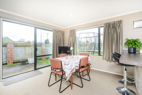 Photo of property in 8 Angelina Way, Kelvin Grove, Palmerston North, 4414