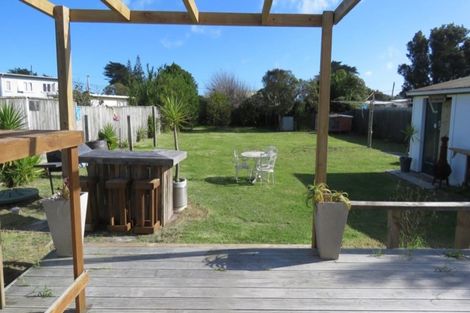 Photo of property in 8 Kauwhata Street, Himatangi Beach, Foxton, 4891