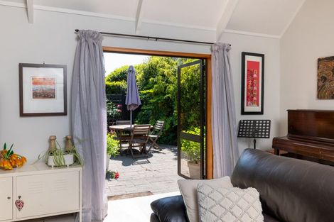 Photo of property in 1228 Howard Street, Parkvale, Hastings, 4122