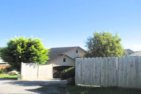 Photo of property in 298 Hill Road, The Gardens, Auckland, 2105