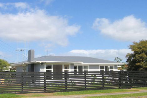 Photo of property in 16 Paterson Street, Mount Maunganui, 3116