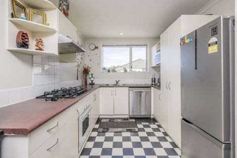 Photo of property in 6 Margarita Rise, Pukekohe, 2120