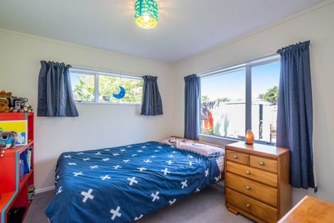 Photo of property in 8 Beachwater Grove, Paraparaumu Beach, Paraparaumu, 5032