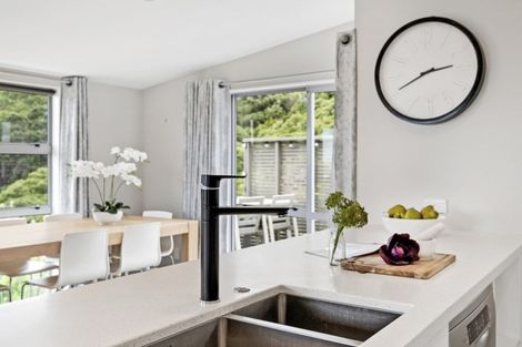 Photo of property in 19j Kabul Street, Khandallah, Wellington, 6035