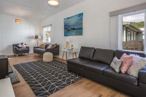 Photo of property in 102 Rangituhi Crescent, Takapuwahia, Porirua, 5022