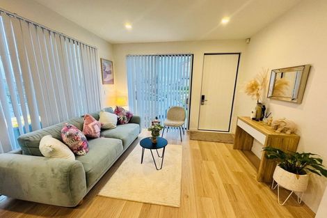 Photo of property in 2 Porowha Road, Westgate, Auckland, 0814