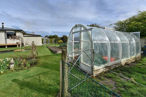 Photo of property in 26 Tokanui-haldane Road, Tokanui, 9884