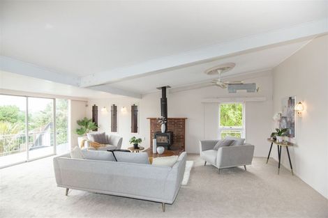 Photo of property in 2 Park Hill Road, Birkenhead, Auckland, 0626