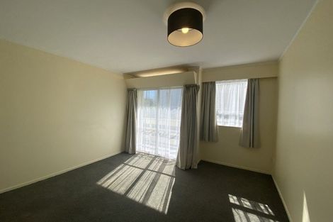 Photo of property in 5 Hawker Street, Mount Victoria, Wellington, 6011