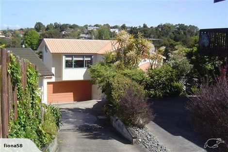 Photo of property in 1/23 Barker Rise, Northcross, Auckland, 0632
