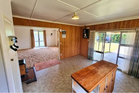Photo of property in 374 Abel Tasman Drive, Motupipi, Takaka, 7183