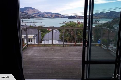 Photo of property in 2 Cornwall Road, Lyttelton, 8082