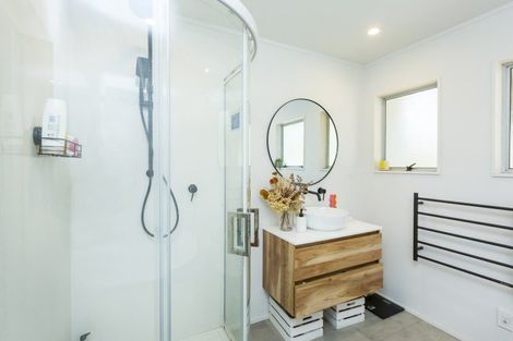 Photo of property in 11 Beryl Grove, Birchville, Upper Hutt, 5018