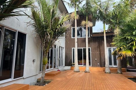 Photo of property in 37 Scarlet Oak Drive, Schnapper Rock, Auckland, 0632