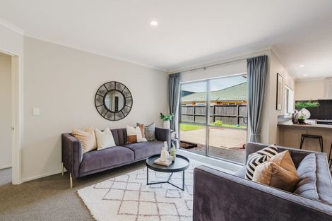 Photo of property in 17 Burgundy Court, Rototuna, Hamilton, 3210