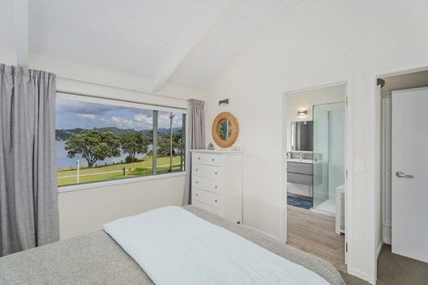 Photo of property in 56 Paku Drive, Tairua, 3508