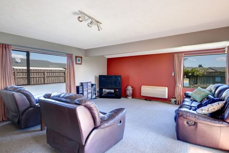 Photo of property in 7 Maple Grove, Mosgiel, 9024