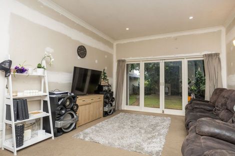 Photo of property in 30 Victoria Avenue, Dannevirke, 4930