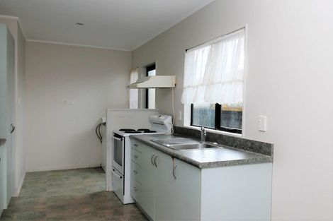 Photo of property in 2/32 Limond Street, Randwick Park, Auckland, 2105