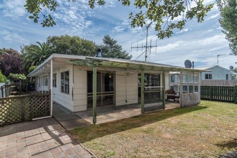 Photo of property in 22 Sunshine Avenue, Paraparaumu, 5032