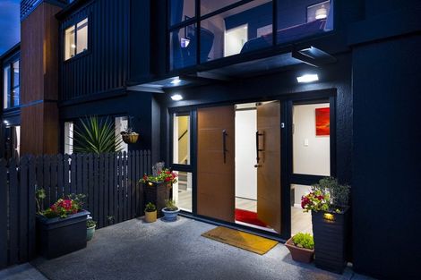 Photo of property in 15 Beach Road, Waikawa, Picton, 7220