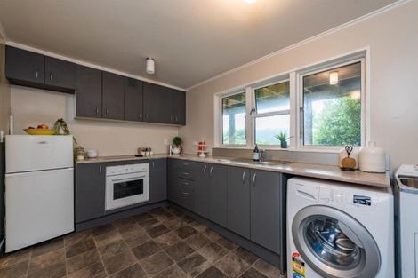 Photo of property in 19 Montgomery Avenue, Karori, Wellington, 6012