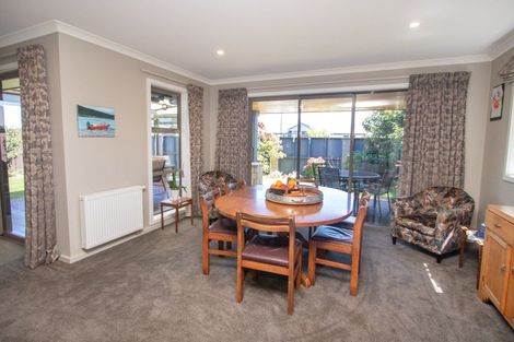 Photo of property in 17 Whiteoak Grove, Tinwald, Ashburton, 7700