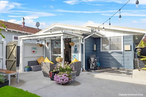 Photo of property in 1/237 Estuary Road, South New Brighton, Christchurch, 8062