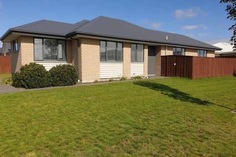 Photo of property in 16 Ledbury Drive, Rolleston, 7615