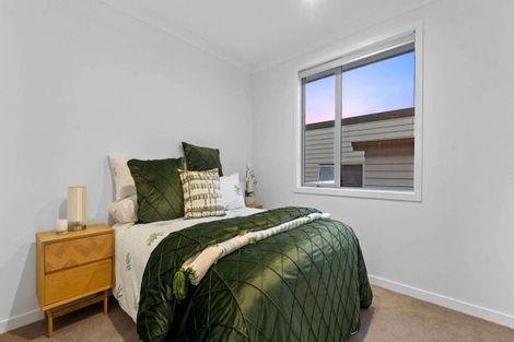 Photo of property in 1 Cilliers Drive, Silverdale, 0932