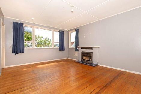 Photo of property in 61 Cambridge Terrace, Kaiti, Gisborne, 4010