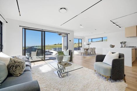 Photo of property in 57 Matangi View Drive, Orewa, 0931