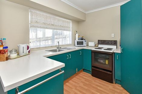 Photo of property in 1/43 Solveig Place, Randwick Park, Auckland, 2105