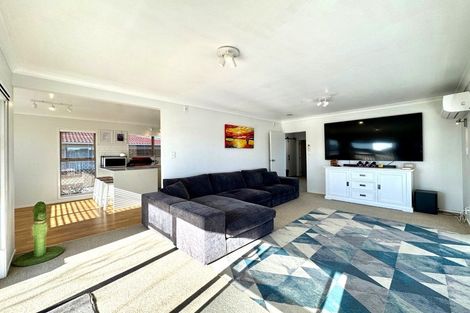 Photo of property in 3/26 Grande Vue Road, Hillpark, Auckland, 2102