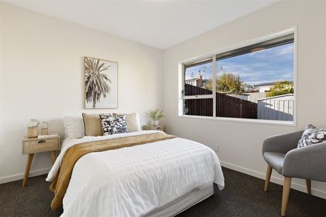 Photo of property in 2 Hythe Lane, Saint Martins, Christchurch, 8022