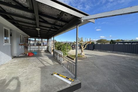 Photo of property in 6 Oxford Street, Taradale, Napier, 4112