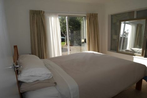 Photo of property in 12 Kowhai Grove, Raumati Beach, Paraparaumu, 5032